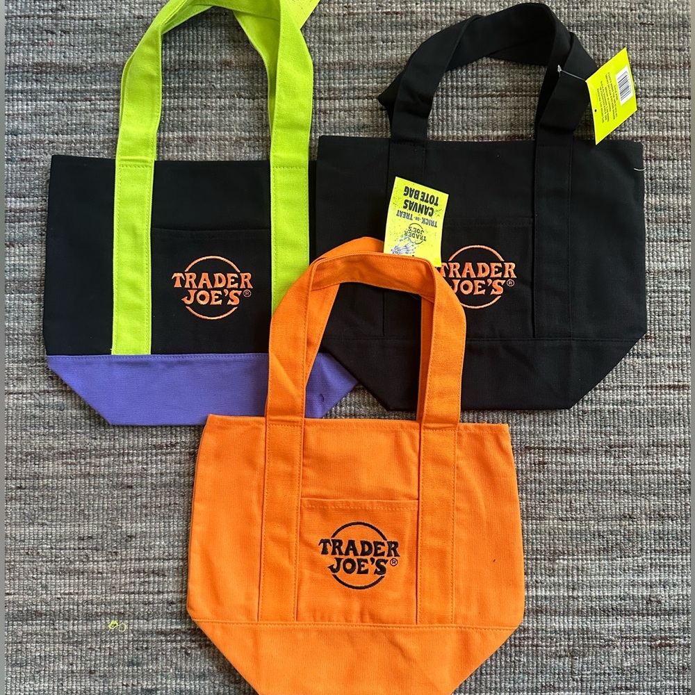 Trader Joe's Colorful Tote Bag Set
